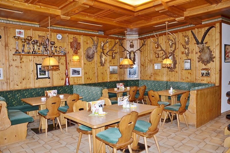 Cafe Hubertus dining room Kappl